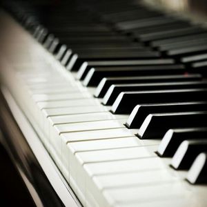 公翁⋯好舒服⋯好紧欧美
